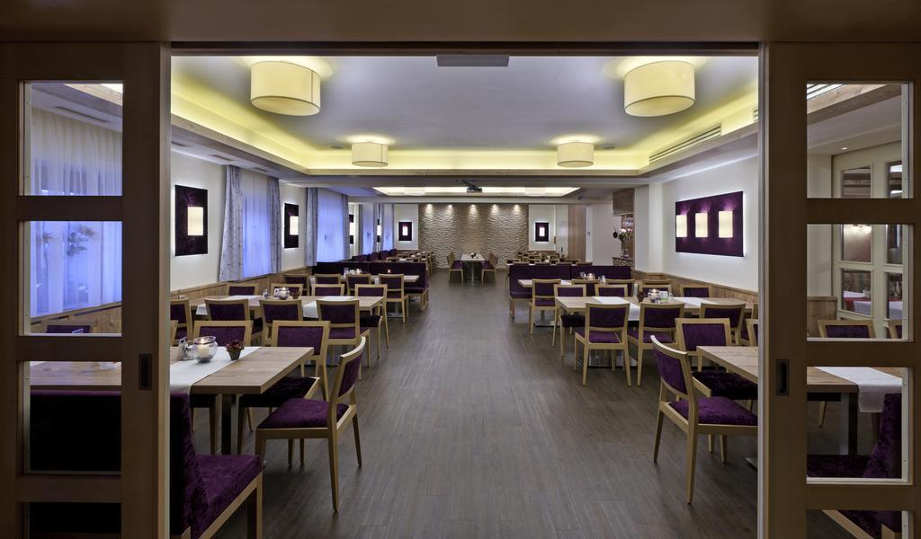 Hotel Restaurant Wallner I Contactless Check-In سانكت فالنتين المظهر الخارجي الصورة