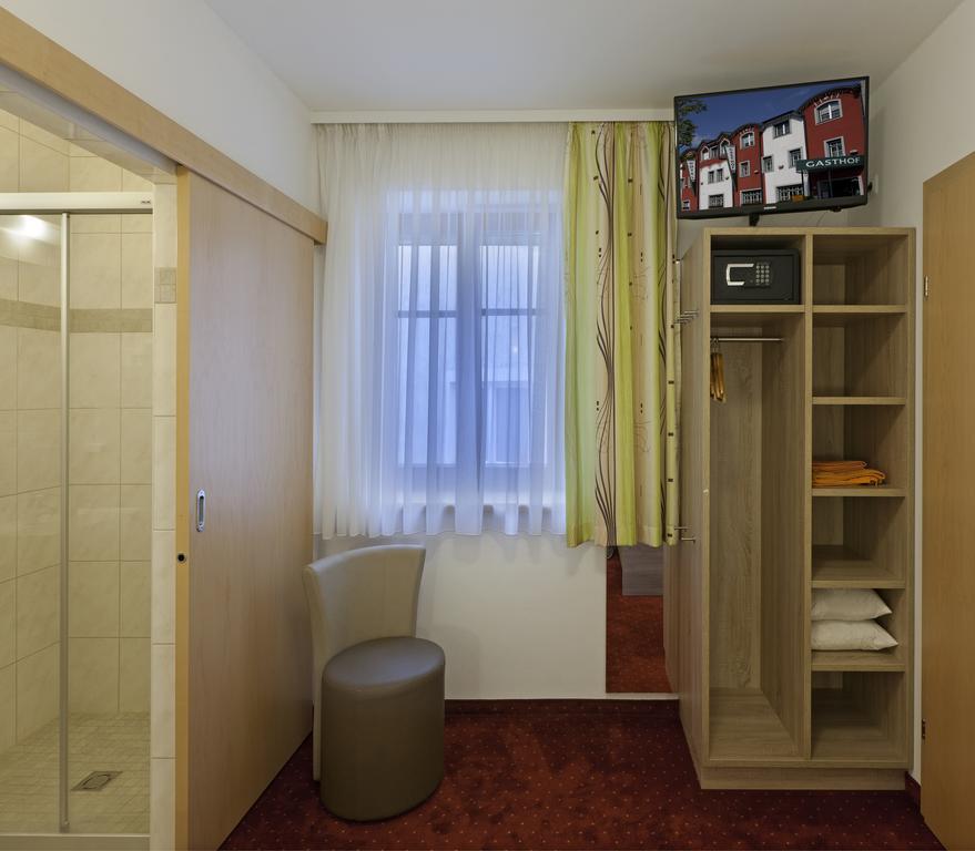 Hotel Restaurant Wallner I Contactless Check-In سانكت فالنتين المظهر الخارجي الصورة