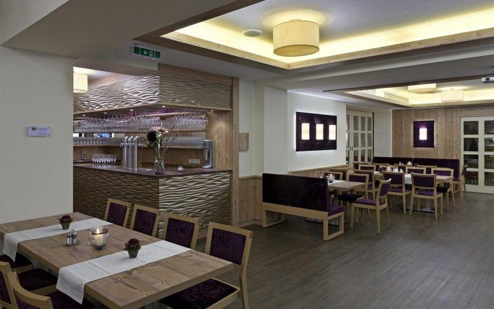 Hotel Restaurant Wallner I Contactless Check-In سانكت فالنتين المظهر الخارجي الصورة